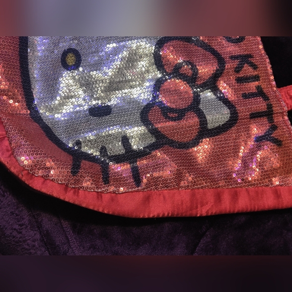 Hello Kitty Sequin Tote Bag - Red and Silver - Picture 5 of 5